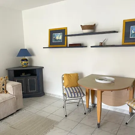 Charme Avec Terrasse Apartamento